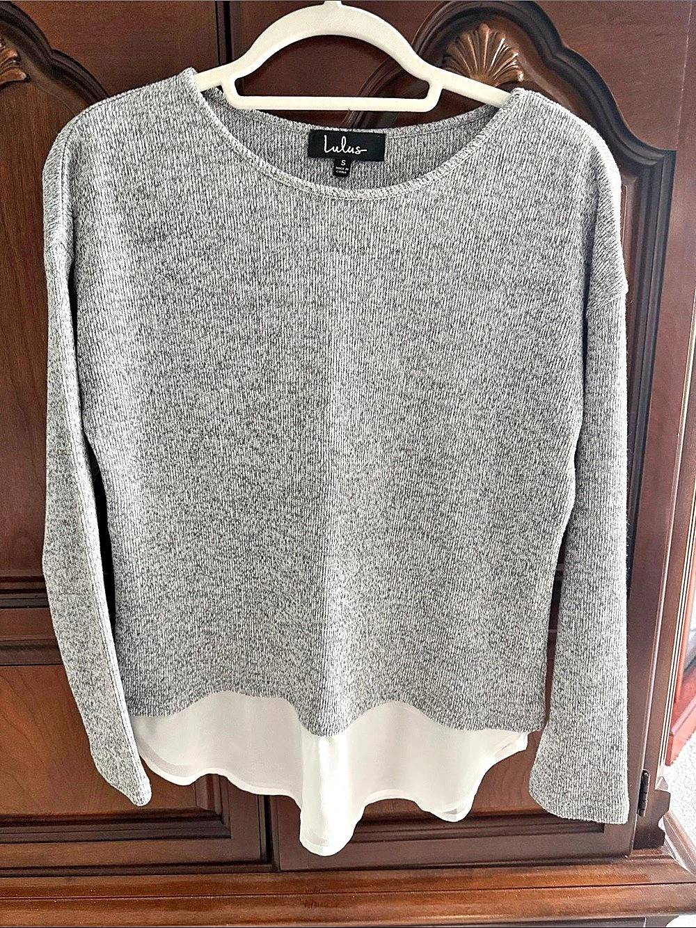Lulus Gray & White Layered mixed media Sweater Size Small